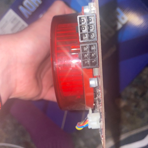 ATI Radeon 4870 - Picture 4 of 6